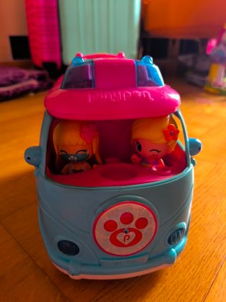 Furgoneta Juguete con Figuras