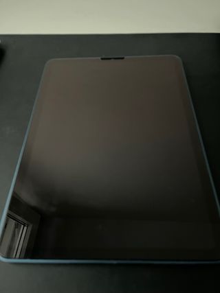 iPad Air M1 64GB WiFi Azul + accesorios
