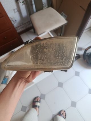 Antiniebla Ford Fiesta MK4 Izquierdo