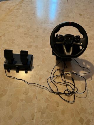 Volante HORI con pedales