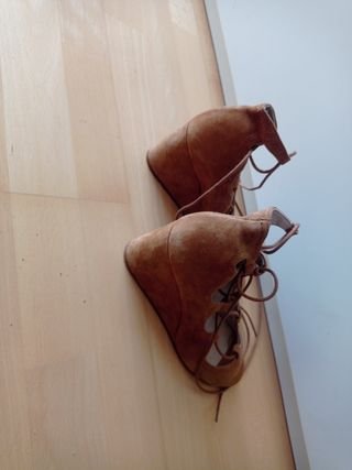 Botines Zara Basic Cuña Cordones Marrones