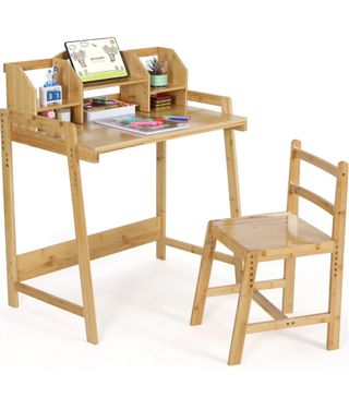 Escritorio infantil de madera con silla