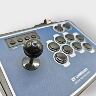 MANDO ARCADE LIONCAST FIGHTING STICK PARA PS4 Y SWITCH + CAJA
