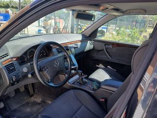 Mercedes-Benz E 220 2002