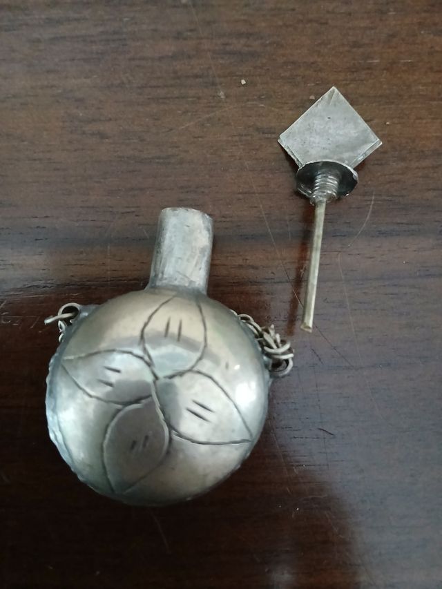 Antico porta profumo orientale fatto a mano