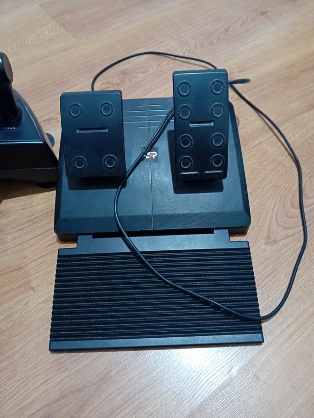 Volante Thrustmaster PS3/PS4