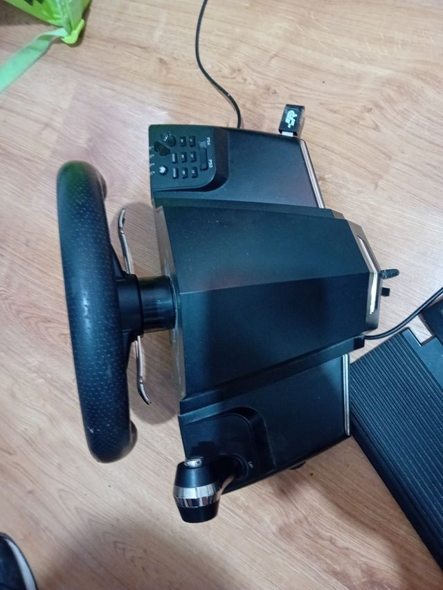 Volante Thrustmaster PS3/PS4