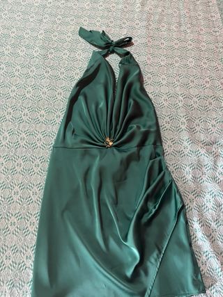 Abito lungo verde con scollo all'americana