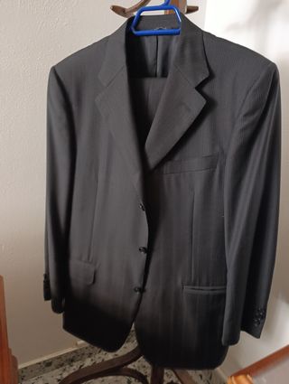 Traje de caballero negro