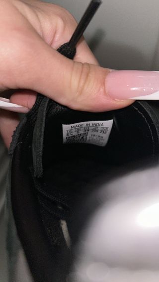 Adidas Samba Negras y Plateadas