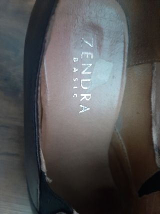 Zapatos de tacón negros para mujer