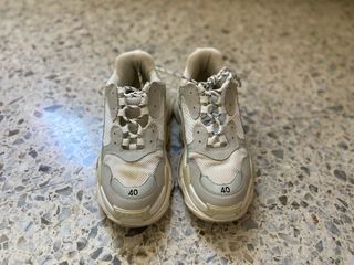 Zapatillas Balenciaga Grises y Blancas