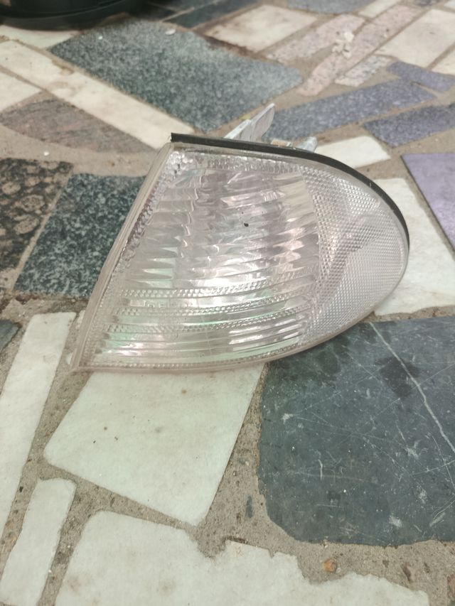 Intermitente delantero izquierdo BMW E46