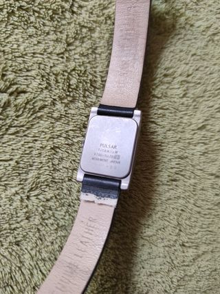 Reloj Pulsar Mujer Titanio Correa Negra