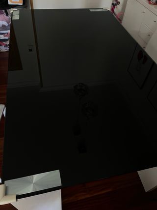 OPORTUNIDAD Mesa de comedor cristal negro y blanca