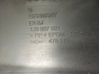 Paragolpes trasero VW Golf IV 1J5