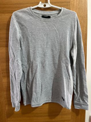 Jersey Bershka Gris
