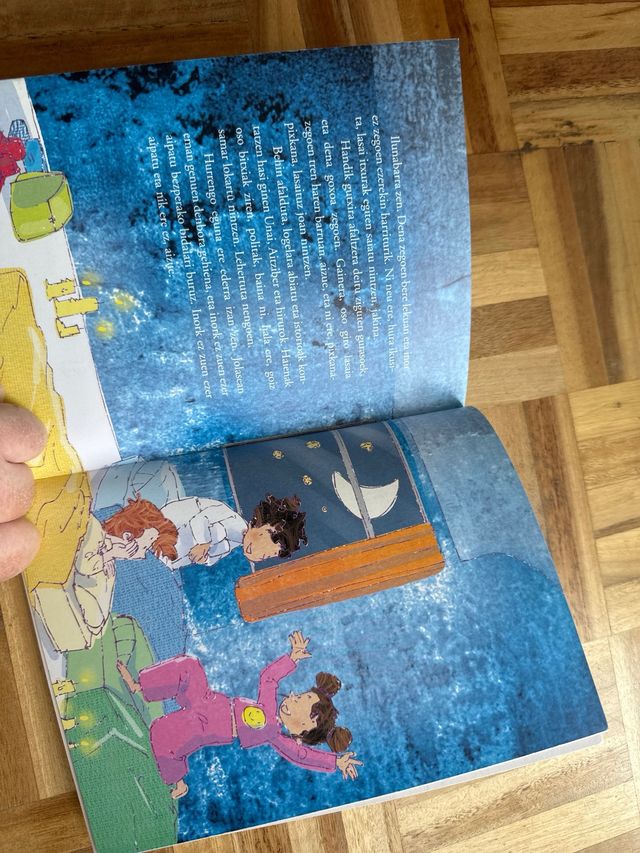 Asteburu bat tren zaharrean (Mandolina) (Basque...