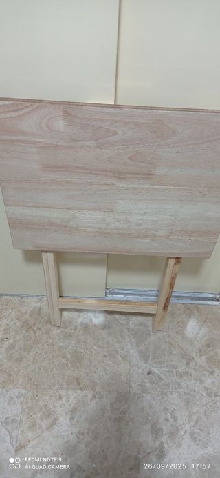 Mesita auxiliar plegable madera