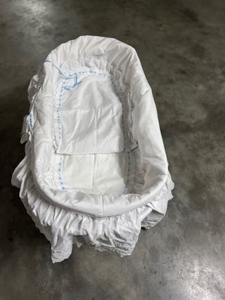 Cuna moisés mimbre bebé con soporte

