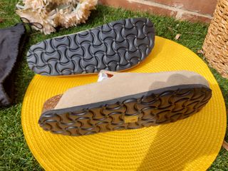Zapatos piel nuevos