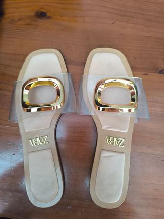 Sandalias Zara Beige y Doradas