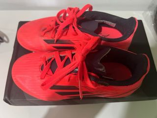 Botas de fútbol Adidas sala niño F50
