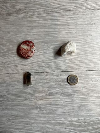 Collezione di minerali e pietre semipreziose