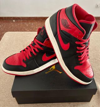 Nike Air Jordan 1 Mid Rojo-Negro