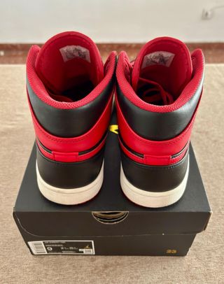 Nike Air Jordan 1 Mid Rojo-Negro