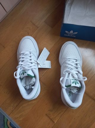 Zapatillas Adidas Blancas y Verdes