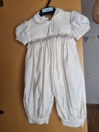 Vestido de bebé para bautizo o evento.2-3 meses