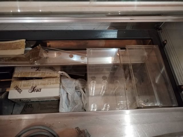 Vitrina de helados ISA como nueva 8 cubetas