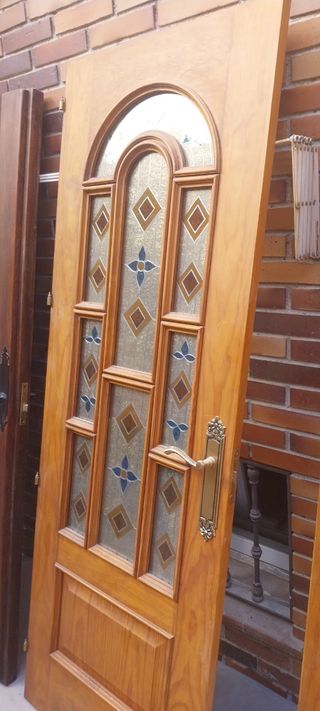 3 Puertas de Madera con Cristal
