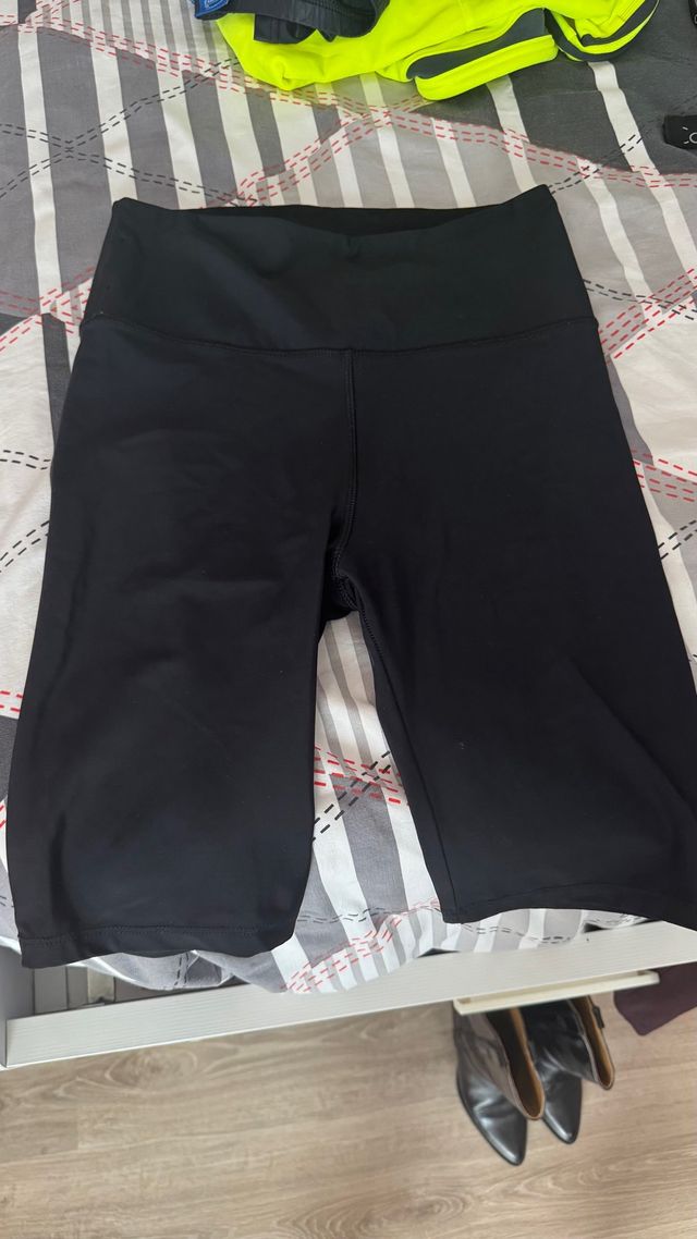 Leggings cortos Zara negros