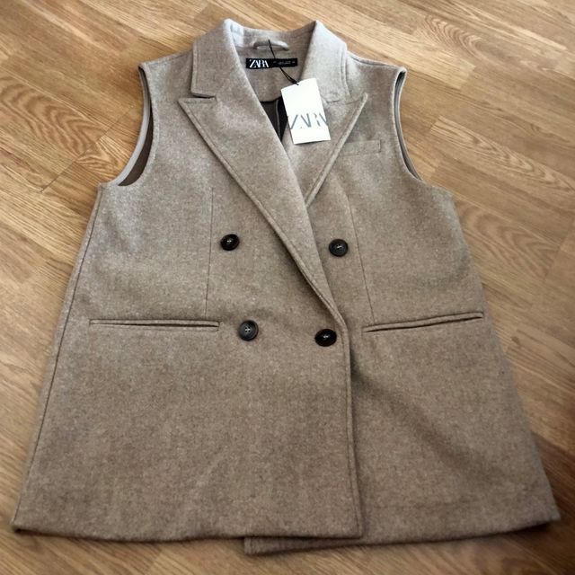 Chaleco Zara Beige Doble Botonadura