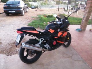 Daelim Roadwin f1