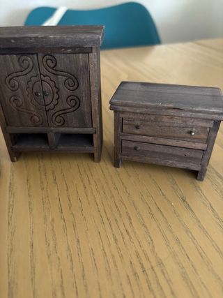 Dormitorio de juguete de madera