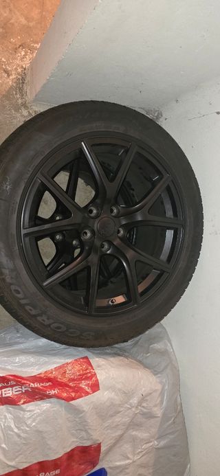 Llantas Jeep 20 pulgadas con neumáticos 