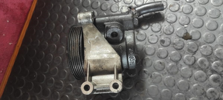 Bomba dirección 7700861880 Renault Laguna (1993-2