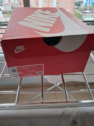 Zapatillas Nike Metcon Blancas y Negras