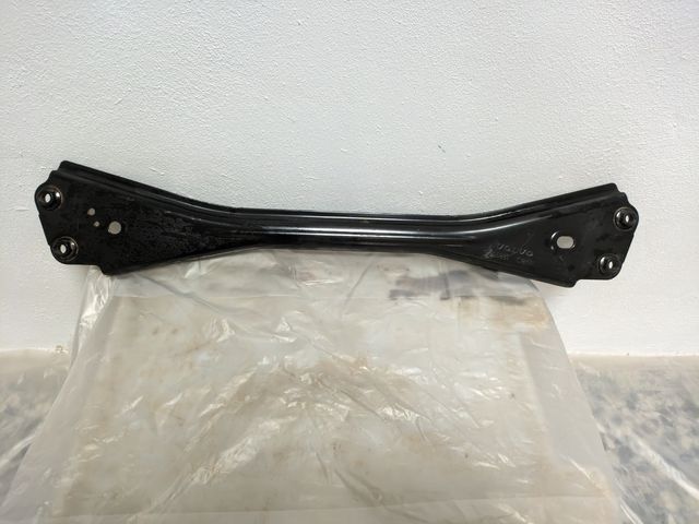 Travesaño Inferior Volvo XC60