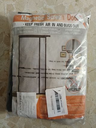 Mosquitera magnética para puertas