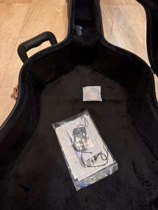 Guitarra Electroacústica Fender con Funda