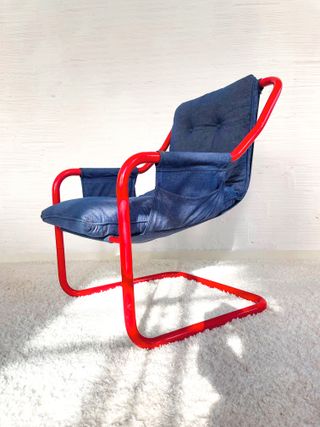 SILLÓN CANTILEVER ESCANDINAVO VINTAGE. 80s
