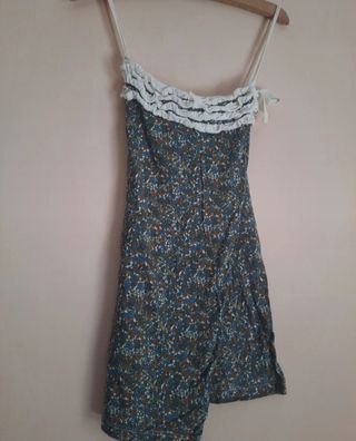 Jeans campana y top flores hippie