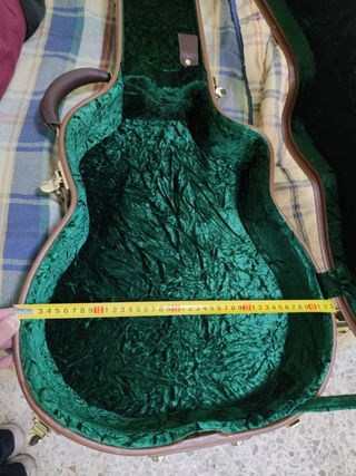 Estuche sólido para guitarra