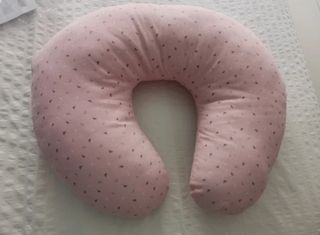 Cojín de lactancia rosa desenfundable