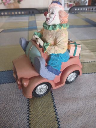 Set de papelería infantil con taza y hucha