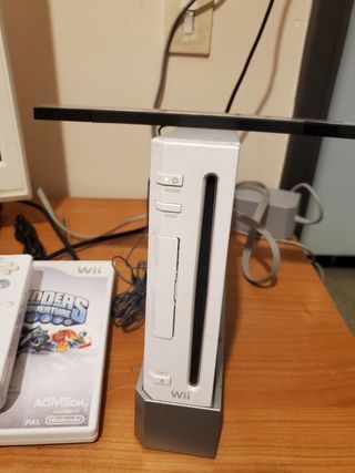 Nintendo Wii + Skylanders Spyro's Adventure leer